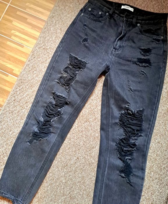 Blugi dama cu rupturi jeans negri marime 36