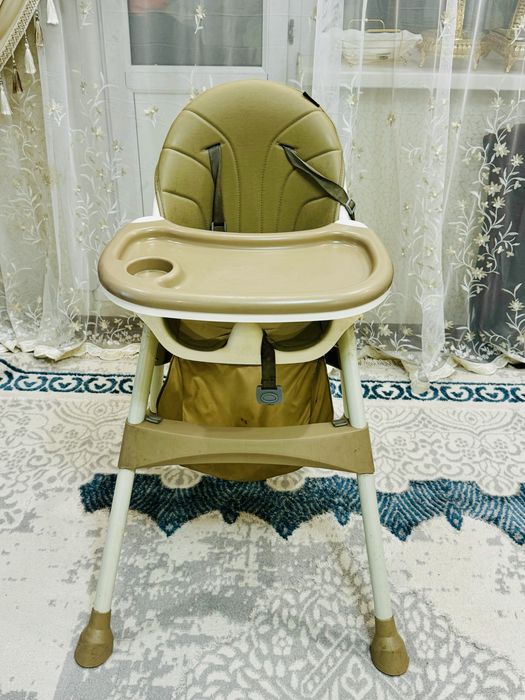 Детский стульчик для кормления