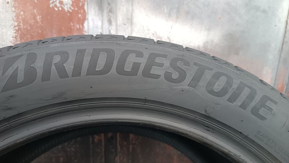 285/45/20 Bridgestone