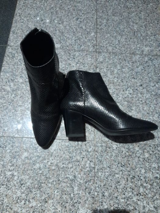 Vând ghete dama ZARA