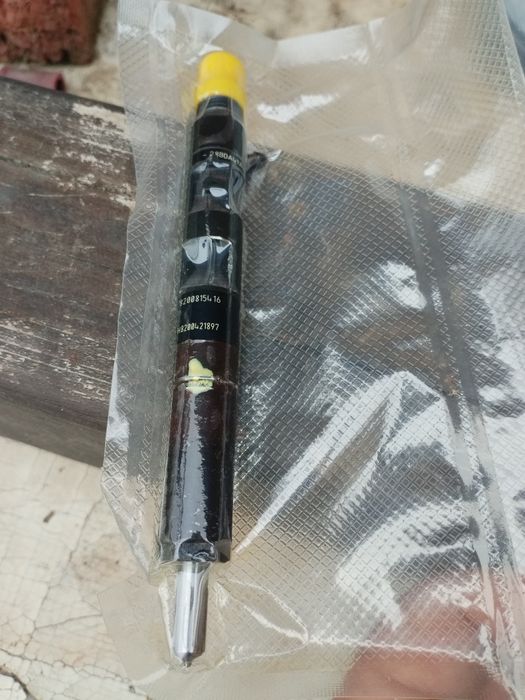 Дюза инжектор за Дачия Логан