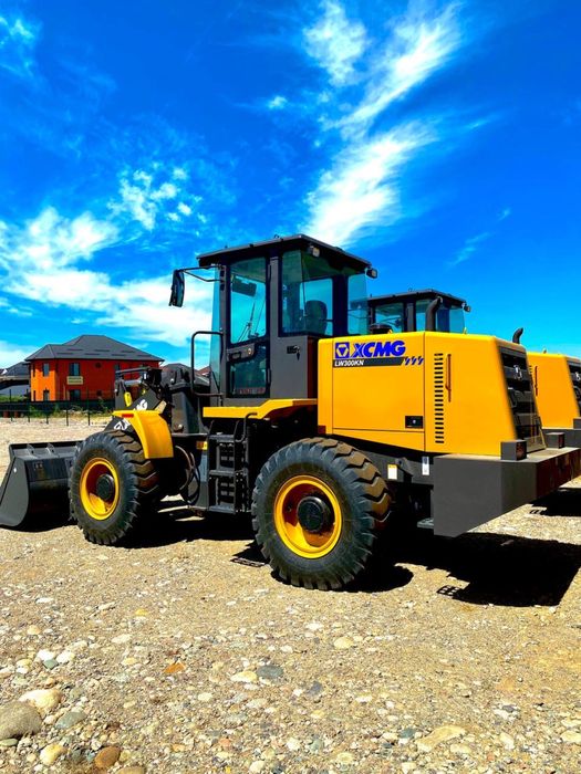 Услуги погрузчик 2,1 куб 3126