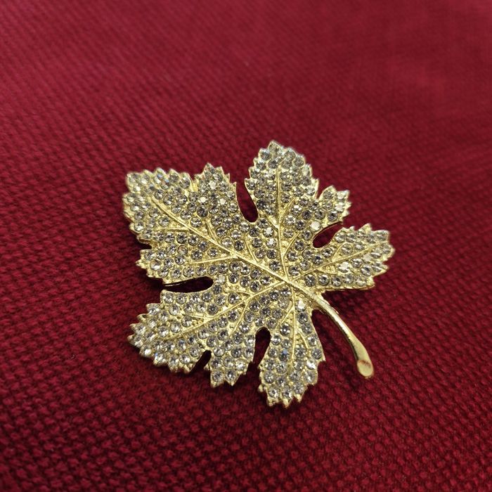 Броши подарочные