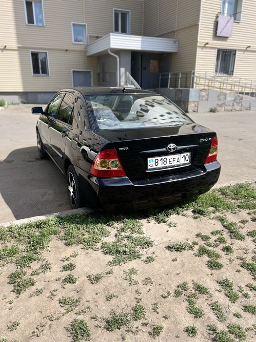 Продам тойоту короллу 2006 года.