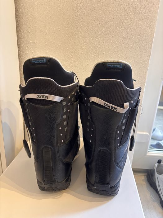 Booti piele Burton