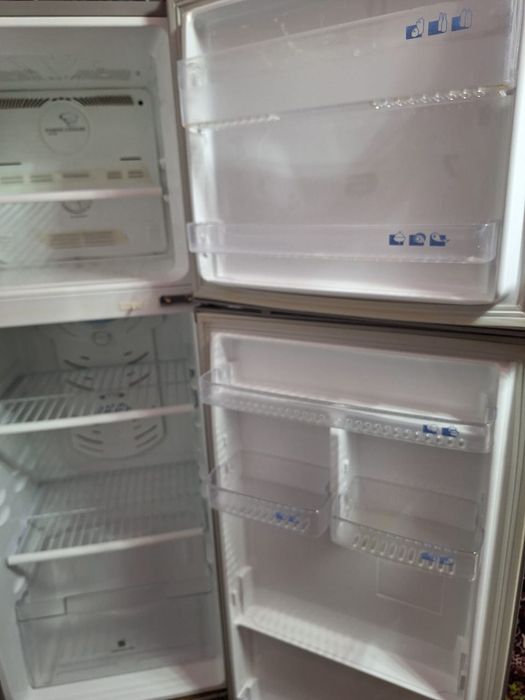 Продается Холодильник
