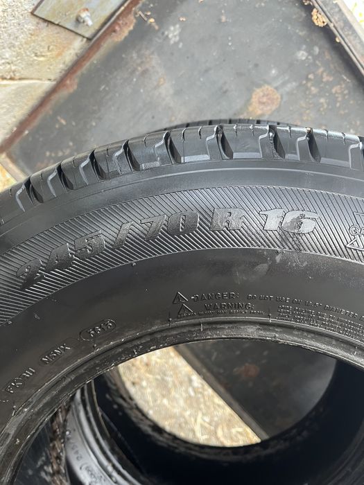 Продавам гуми за джип MICHELIN