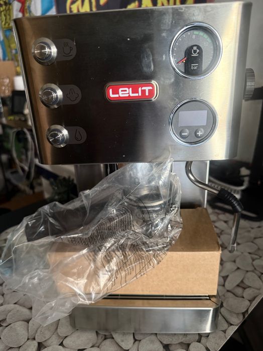 Кафе машина чисто нова Lelit PL91T,