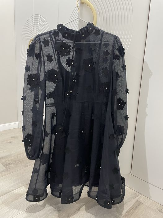 продам крсивое, короткое платье