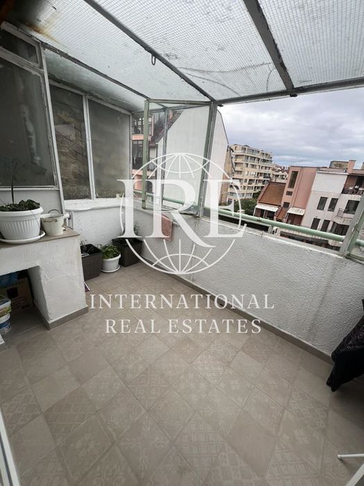 Продава се Двустаен апартамент в Варна, Операта - 55 кв.м за 1113 €/кв.м - Снимка #5