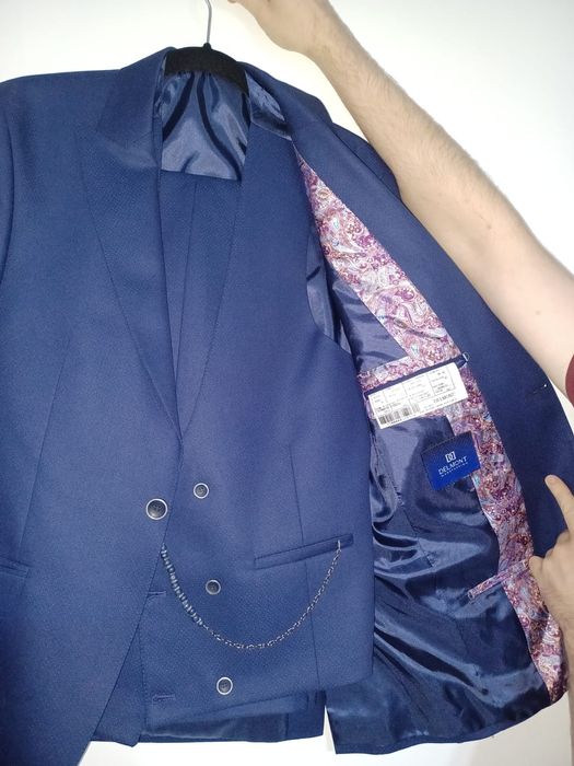 Costum Delmont, 3 piese, marimea 50