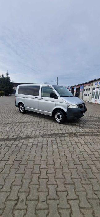Volkswagen Transporter T5 8+1