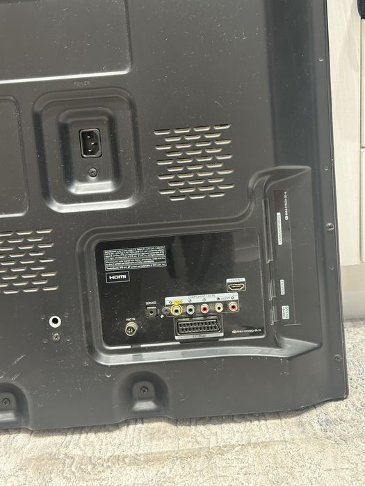 Телевизор Samsung (43 дюйма)