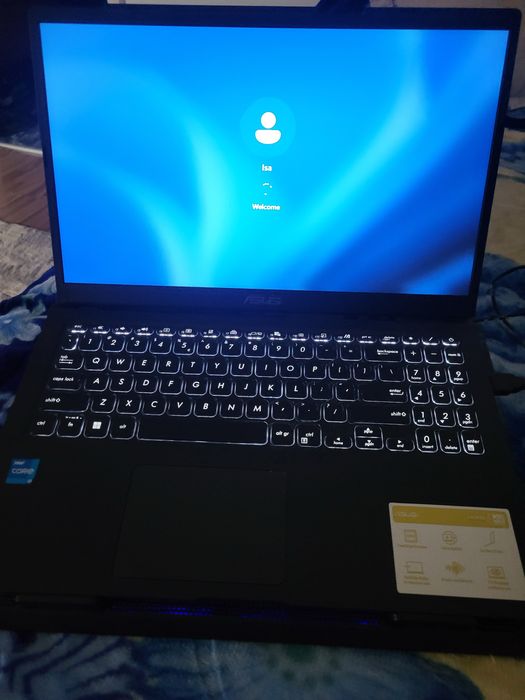 Laptop asus vivobook
