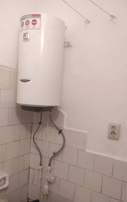 Продам 1ком.квартиру район Каз.театра.