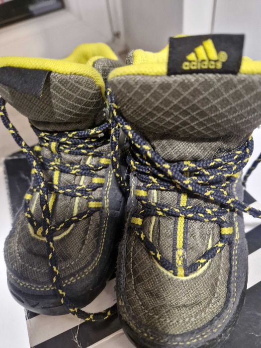 Cizma si ghete Adidas