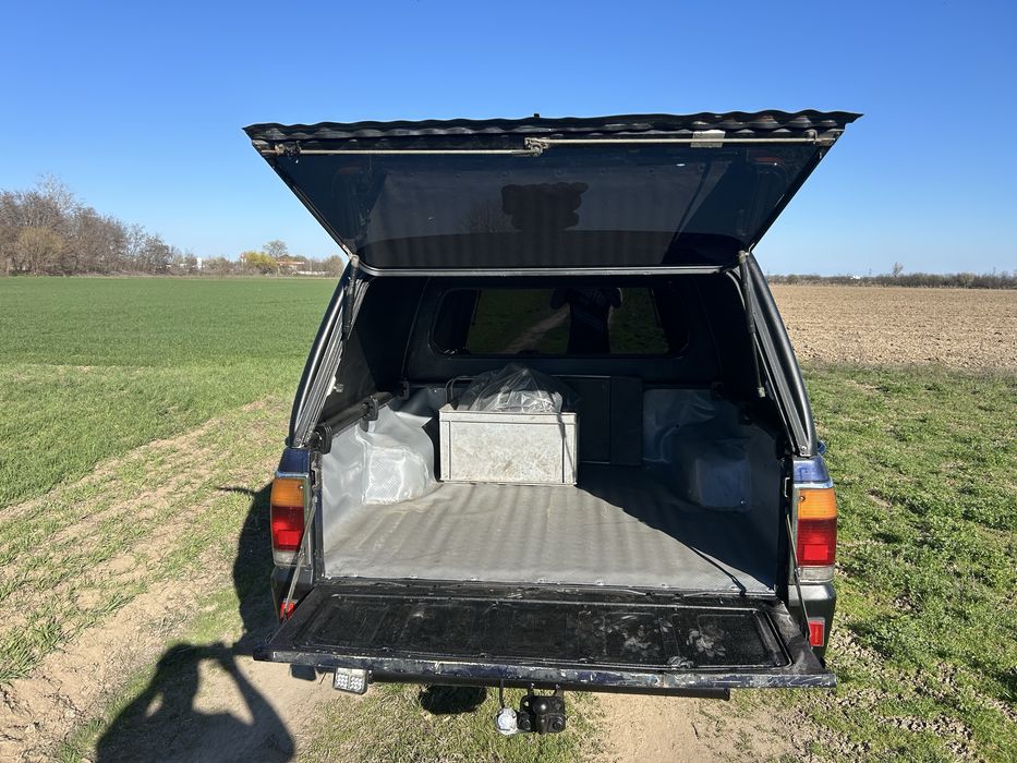 Mazda B2500 4x4 ( Ford Ranger )