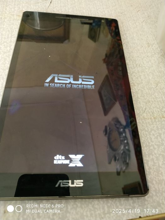 Планшет Asus ZenPad 8.0 Дисплей 8дюм оперативка 2гига внутрений 32гига