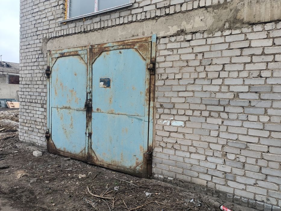 Ворота гаражные и для бокса