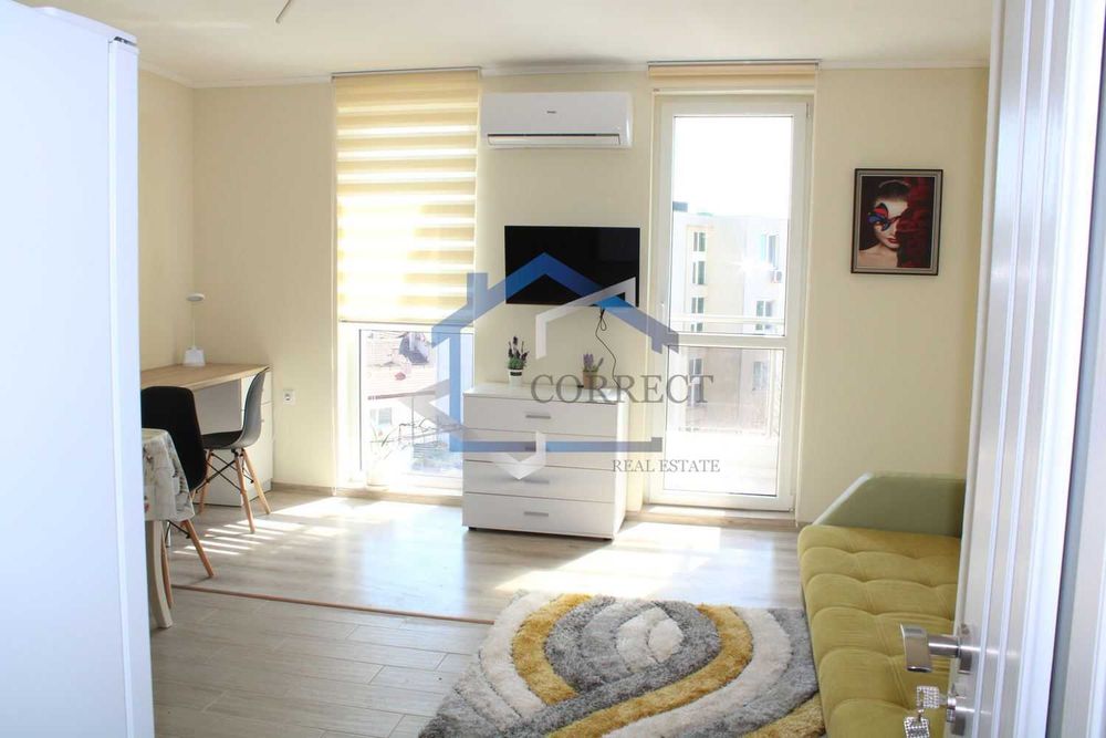 Дава се под наем Двустаен апартамент в Варна, Колхозен пазар - 55 кв.м за 341.7 € - Снимка #1