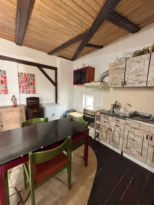 Închiriere apartament 2 camere: mansardă, Piața Regina Maria / Parcul Carol. Pet friendly