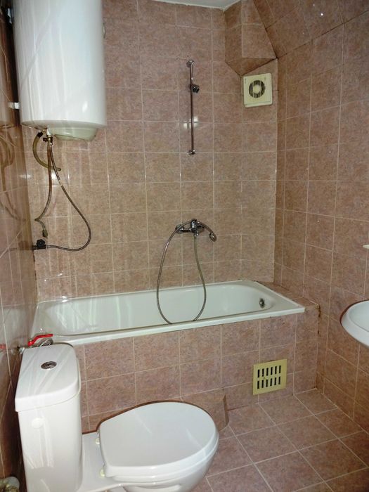 Дава се под наем Двустаен апартамент в Варна, Гранд Мол Варна - 64 кв.м за 255 € - Снимка #5