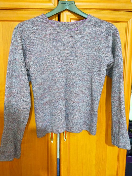 Вязаный свитер лавандового цвета