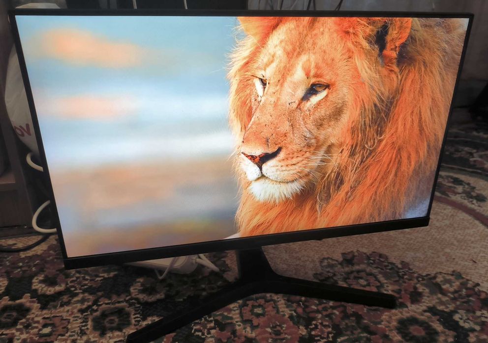 Монитор 24" Samsung HDMI / IPS / Full HD / Безрамочный