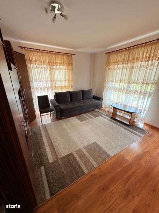 Apartament 2 camere zona TRACTORUL