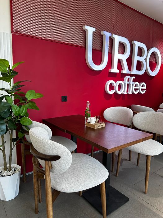 Столы, стулья, диваны, мебель для кафе, ресторанов