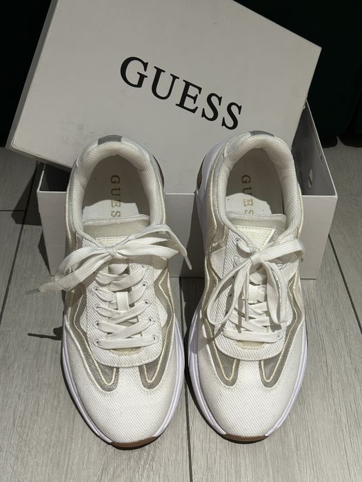 Adidasi / sneakers originali Guess