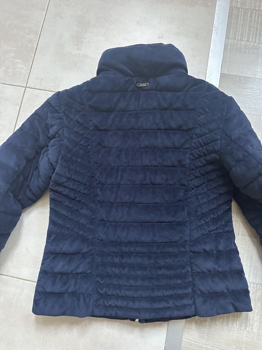 Яке Guess за момиче