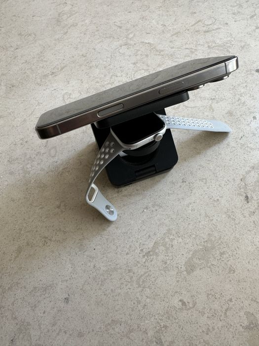 Зарядвна станция 3 в 1 MagSafe