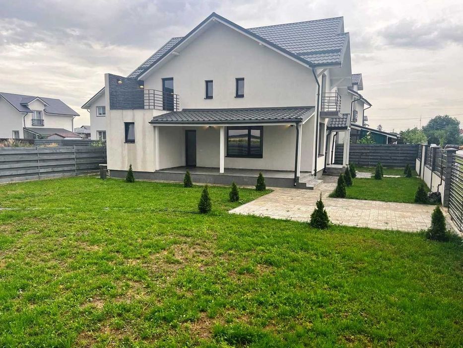 Proprietar /  Vila individuala  Crevedia- Samurcasi