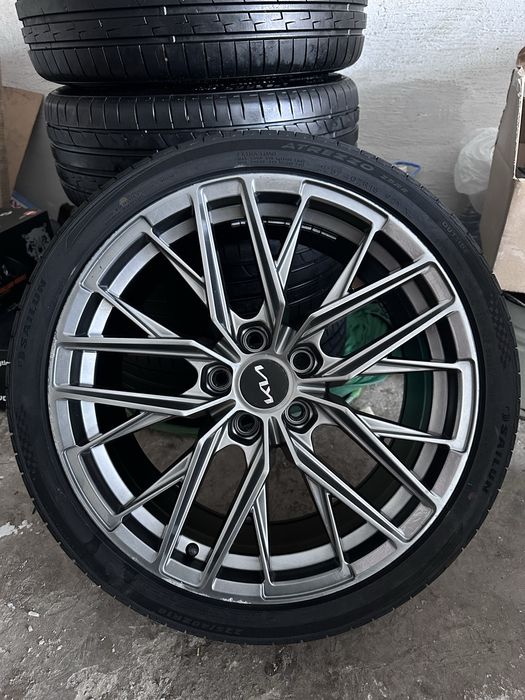 Комплект колес 225/40 R18