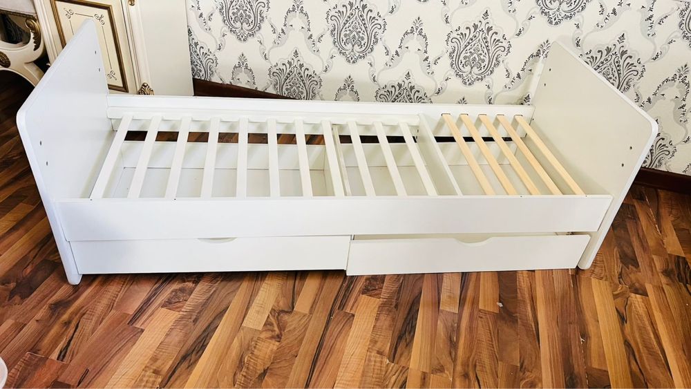 Продам детскую кровать за 15000