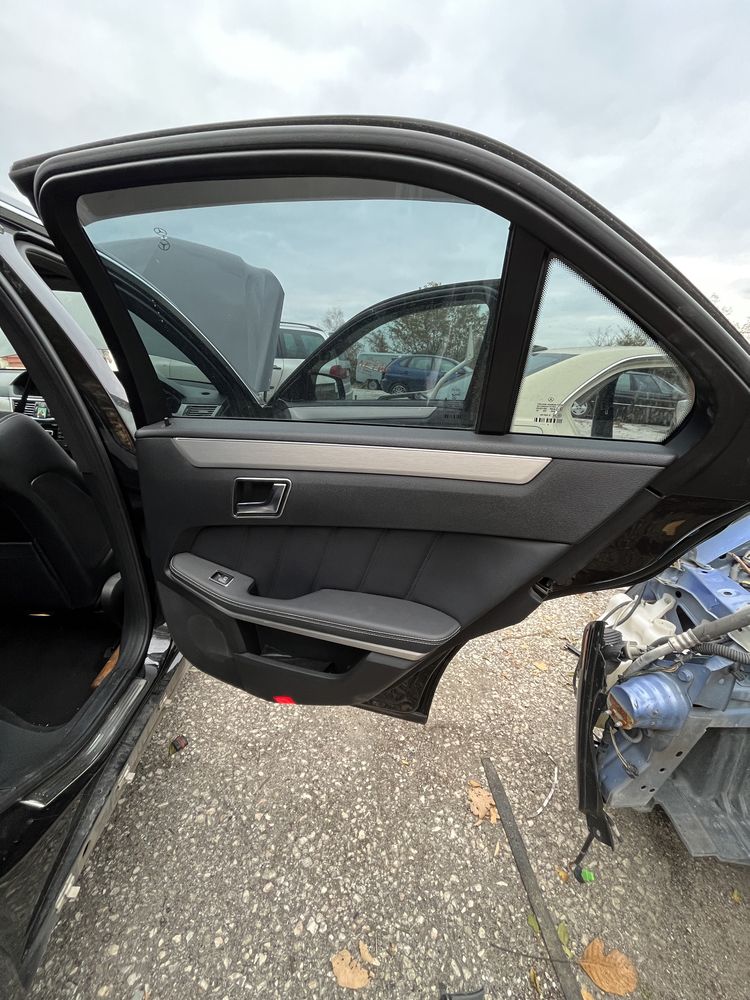 Мерцедес w212 на части гр. Карлово • OLX.bg