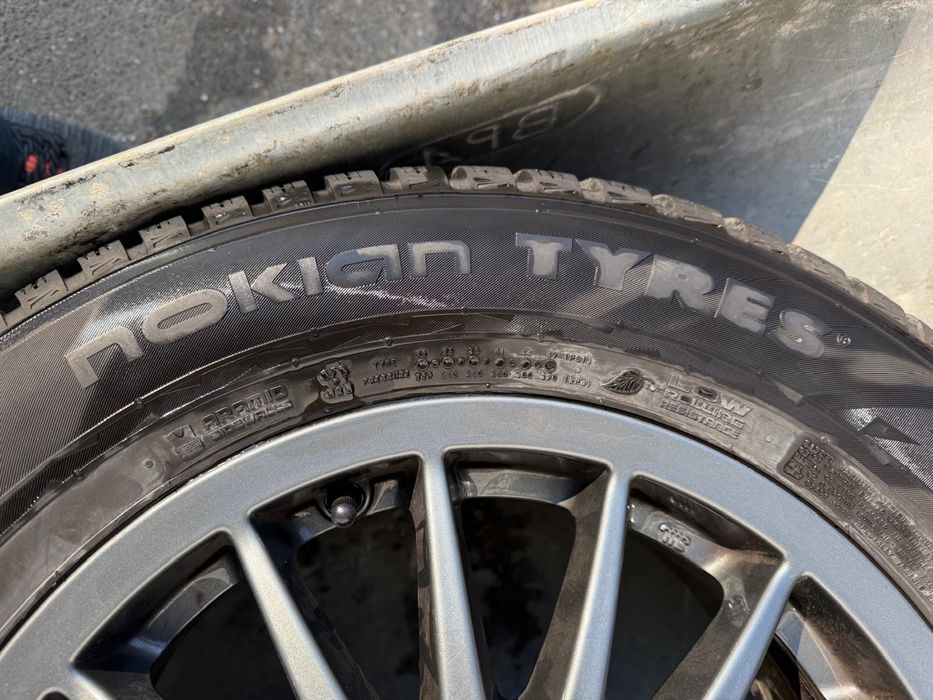 Jante ATS cu anvelope iarna Nokian, Finlanda