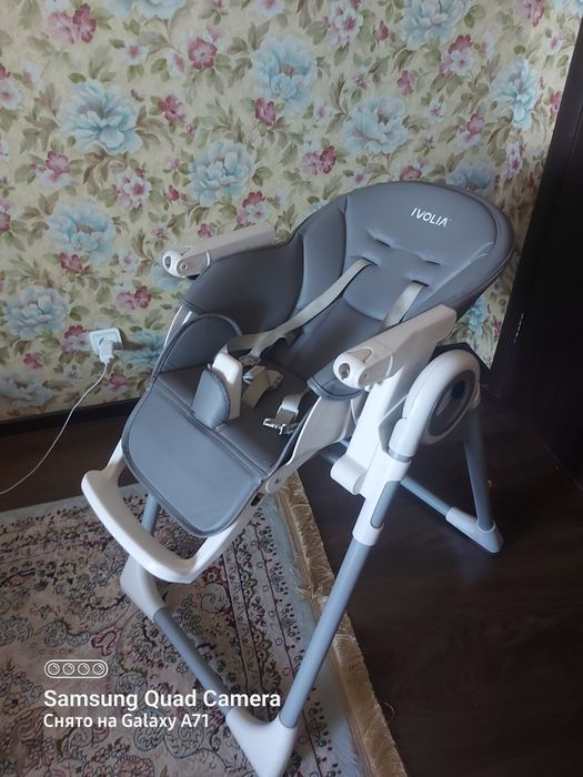 Детский столик для кормление