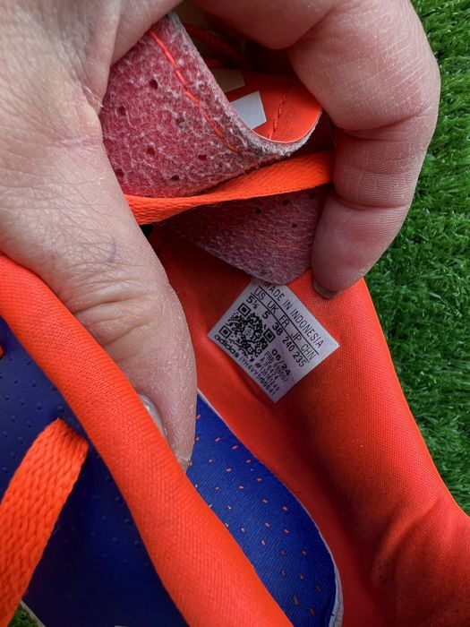 Продавам бутонки adidas predator