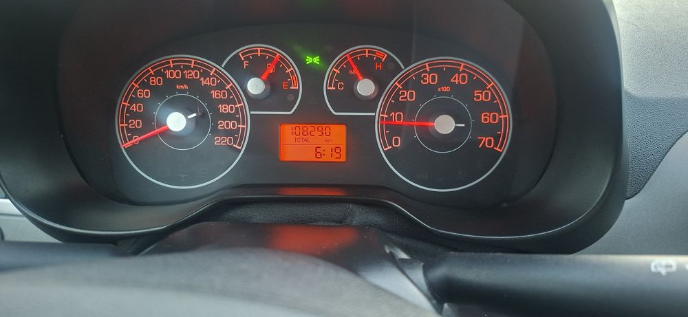 Фиат Пунто 1.4i 80к.с.