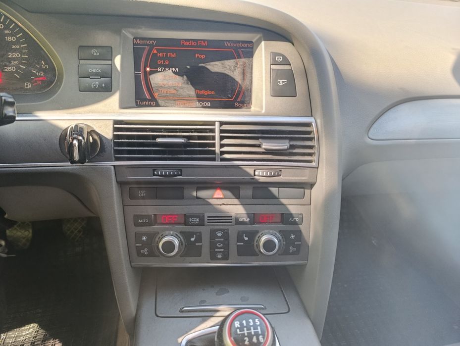 Vând  Audi A6 C6 2.0 140cp