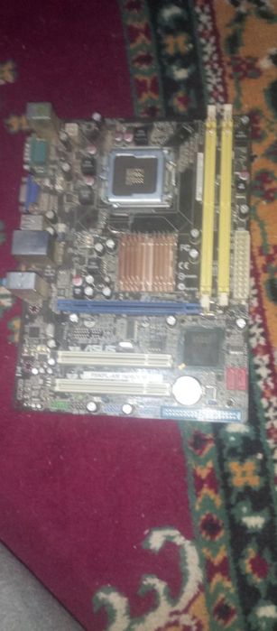 Монитор и материнская плата