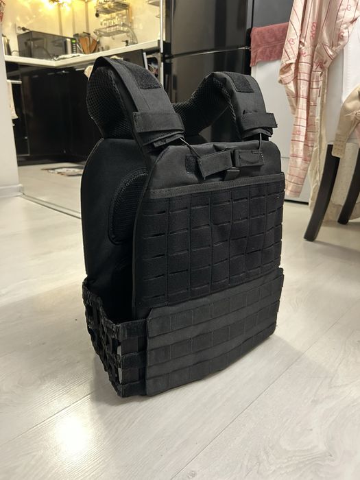 Тактическа жилетка laser cut