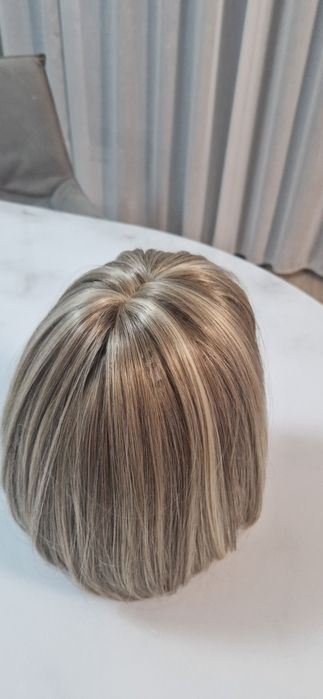 Продам парик новый