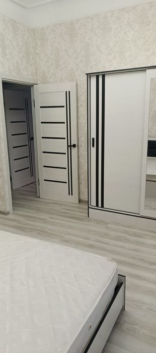 Сдам в аренду дам 2 этажный 4 комнаты 3.50 сотки заед для машины