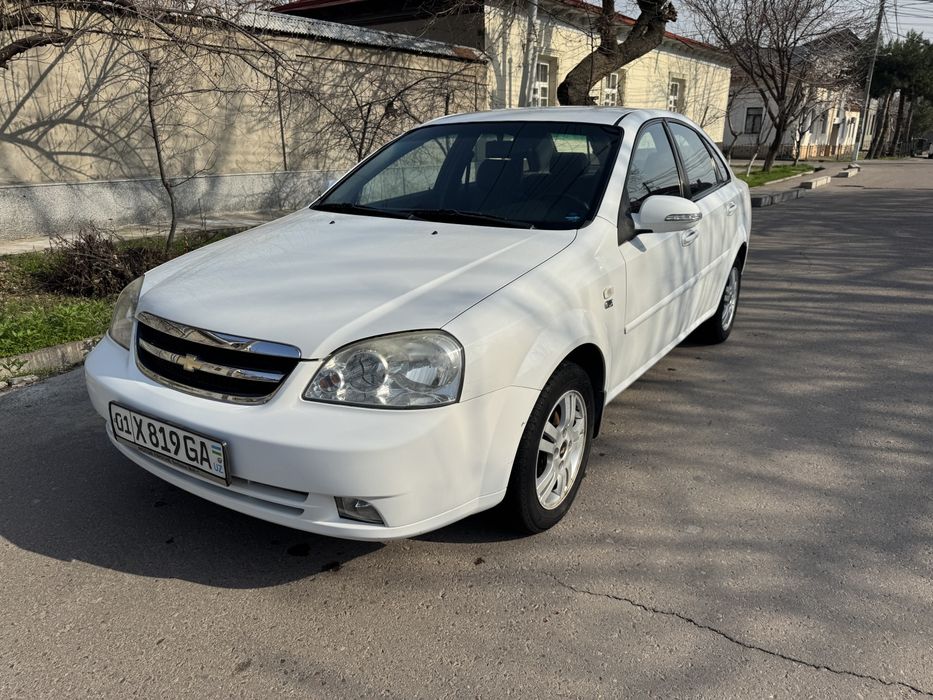 Ласетти 1.8 мотор, 2 позиция, 2010