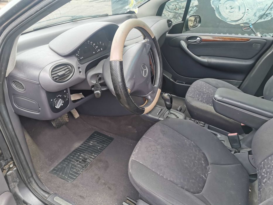 dezmembrez mercedes A classe 170cdi w168