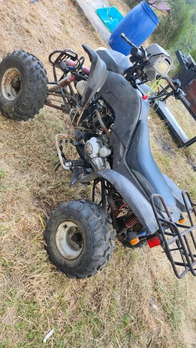 Vand atv 250c trage foarte tare.
