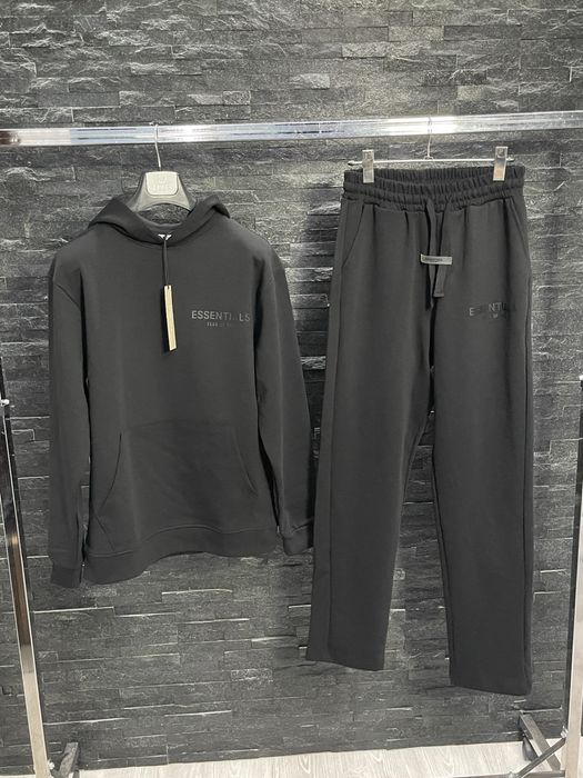 Compleu-Essentials
